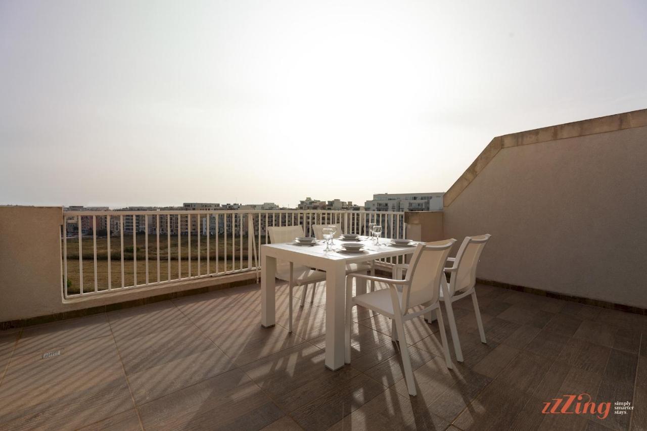 Апартаменты Sunny Penthouse Wterrace And Open Views Сент-Полс-Бей Экстерьер фото