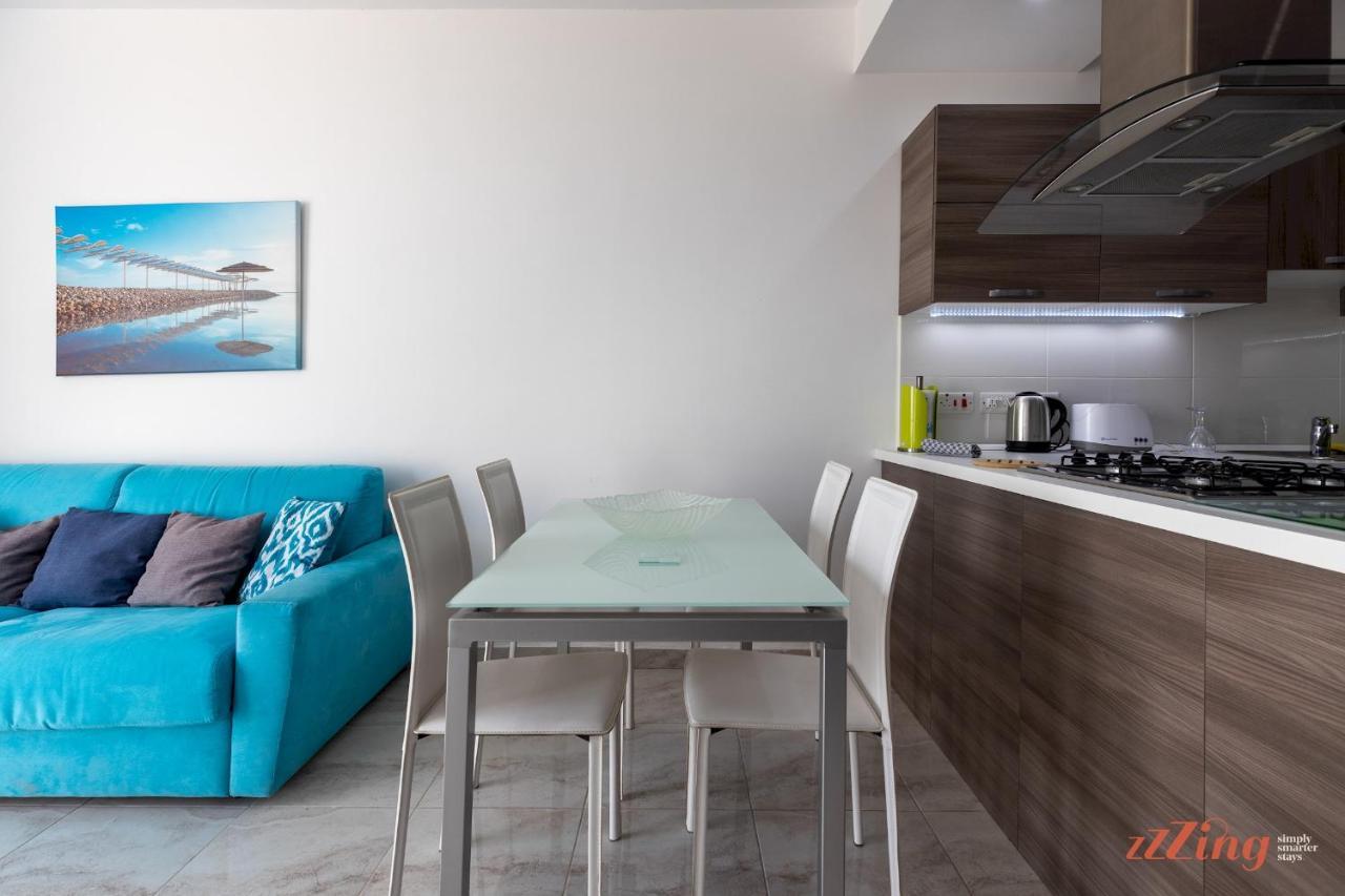 Апартаменты Sunny Penthouse Wterrace And Open Views Сент-Полс-Бей Экстерьер фото